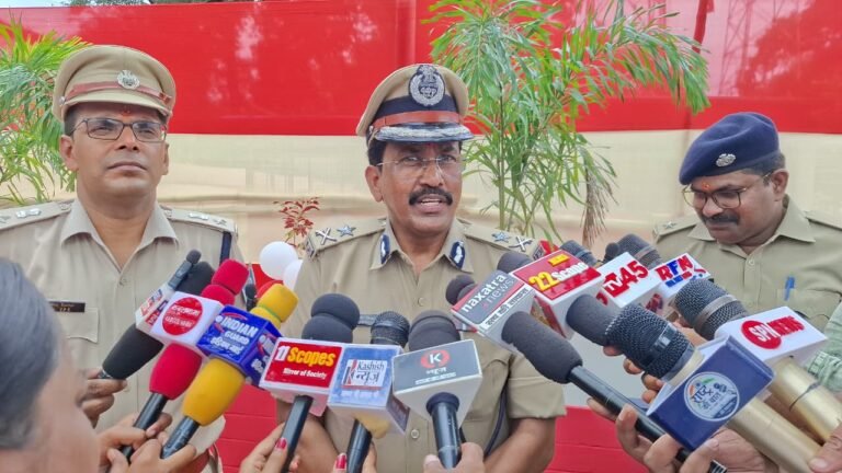 धनबाद थाना परिसर में ‘हरित वाटिका’ का उद्घाटन, आईजी शैलेन्द्र कुमार सिन्हा ने किया लोकार्पण