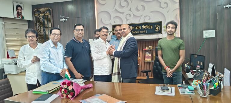 बीसीसीएल निदेशक मानव संसाधन मुरली कृष्ण रमैया सम्मानित, बंगाली समाज के योगदान को किया याद