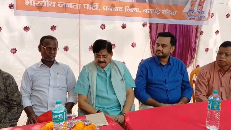 राज सिन्हा ने किया मुफ्त नेत्र जांच शिविर का उद्घाटन, इलाज के लिए मिलेगा कूपन
