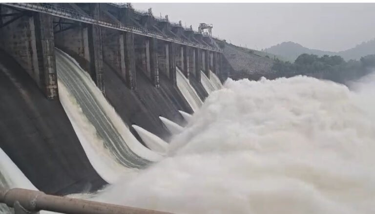 मैथन और पंचेत डैम से एक लाख क्यूसेक पानी छोड़ा गया
