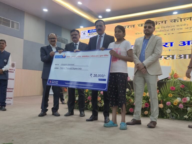 युवा हमारे देश के भविष्य हैं, उन्हें नशे की चपेट में आने से रोकना होगा:न्यायाधीश
