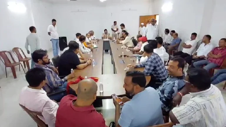 धनबाद में दुर्गा पूजा को लेकर पुलिस अलर्ट, DJ पर रोक और ट्रैफिक व्यवस्था के सख्त निर्देश