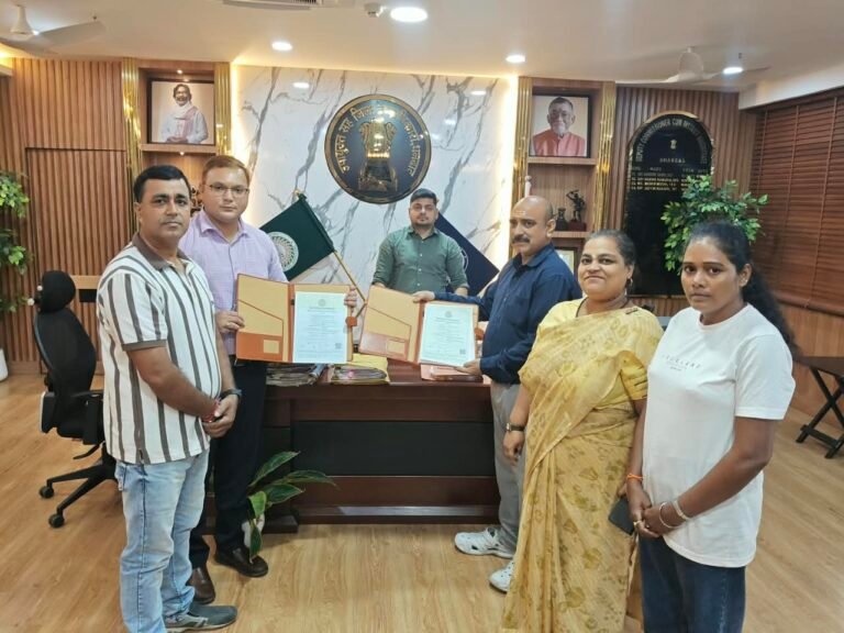 बेटियों को सशक्त बनाने की पहल: उपायुक्त की मौजूदगी में आत्मरक्षा प्रशिक्षण के लिए MoU साइन