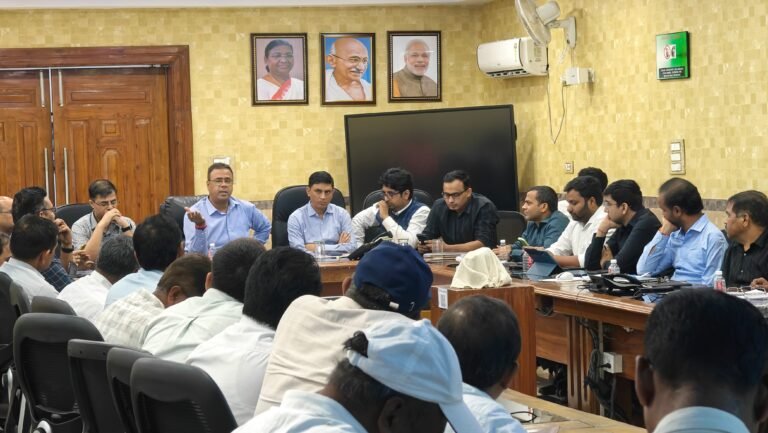 मंडल रेल प्रबंधक कार्यालय, धनबाद में रेलवे ट्रैक सुरक्षा एवं रखरखाव सुरक्षा से सम्बंधित विषय पर सेमिनार का किया गया आयोजन |