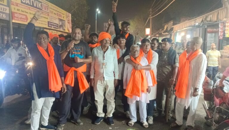 भक्तिमय माहौल में निकला नया बाजार सार्वजनिन दुर्गा पूजा समिति का विसर्जन जुलूस