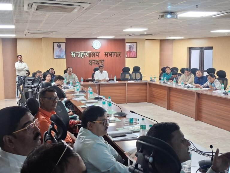 जनगणना-2027 के द्वितीय चरण (जनसंख्या गणना) को लेकर धनबाद में दो दिवसीय प्रशिक्षण प्रारंभ